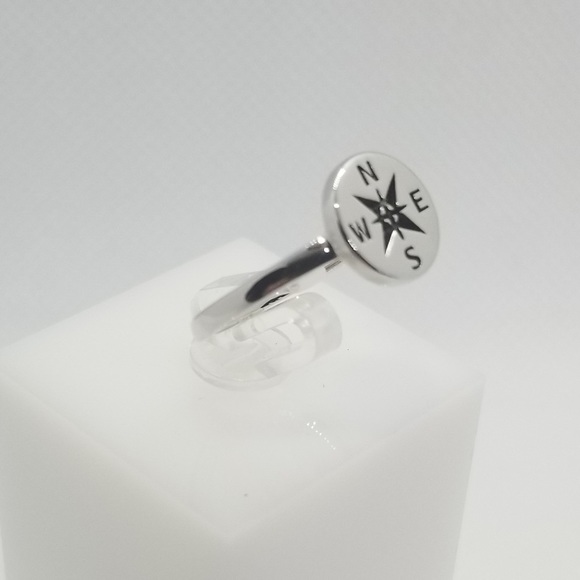 925 Sterling Silver Wanderlust Round Compass Ring - Picture 6 of 7